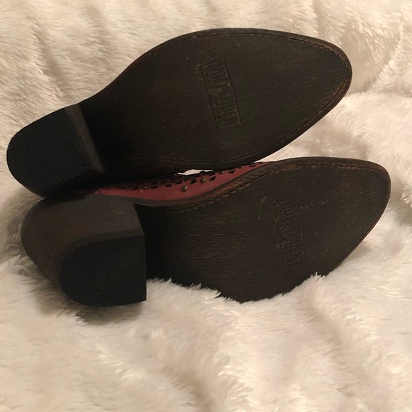 Independent Boot Co Perforated Booties Size 7 - Picture 7 of 7